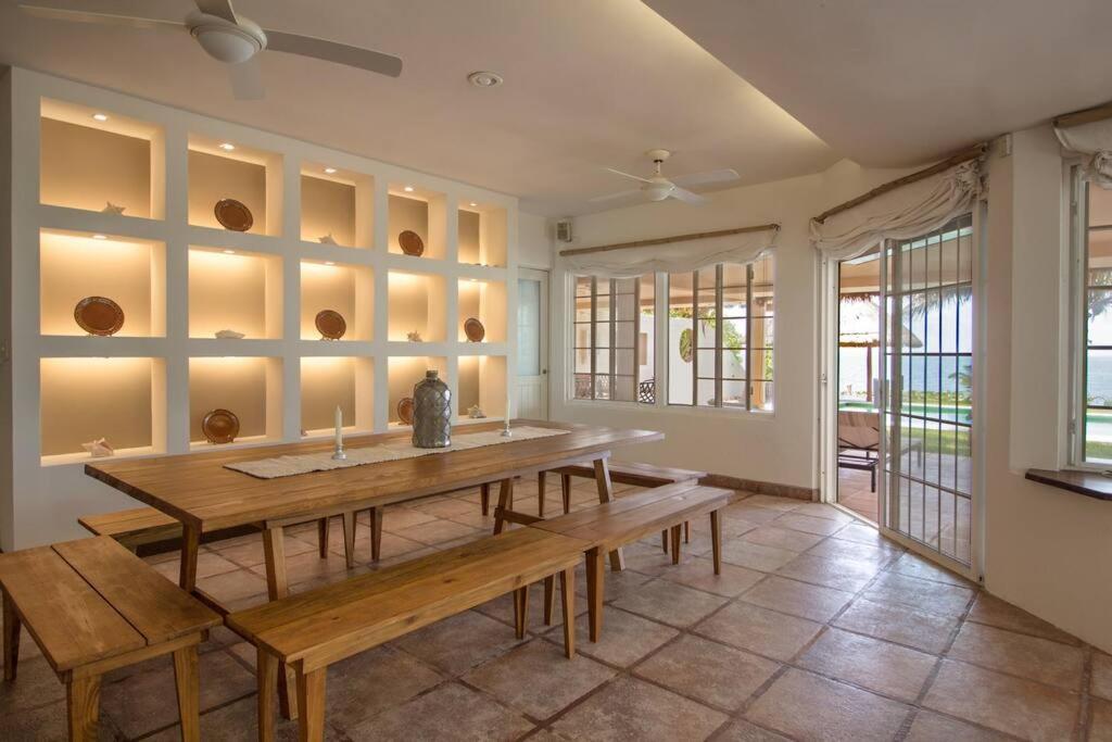 كانكون El Meco Beachfront & Private Pool Villa By Casa Paraiso المظهر الخارجي الصورة